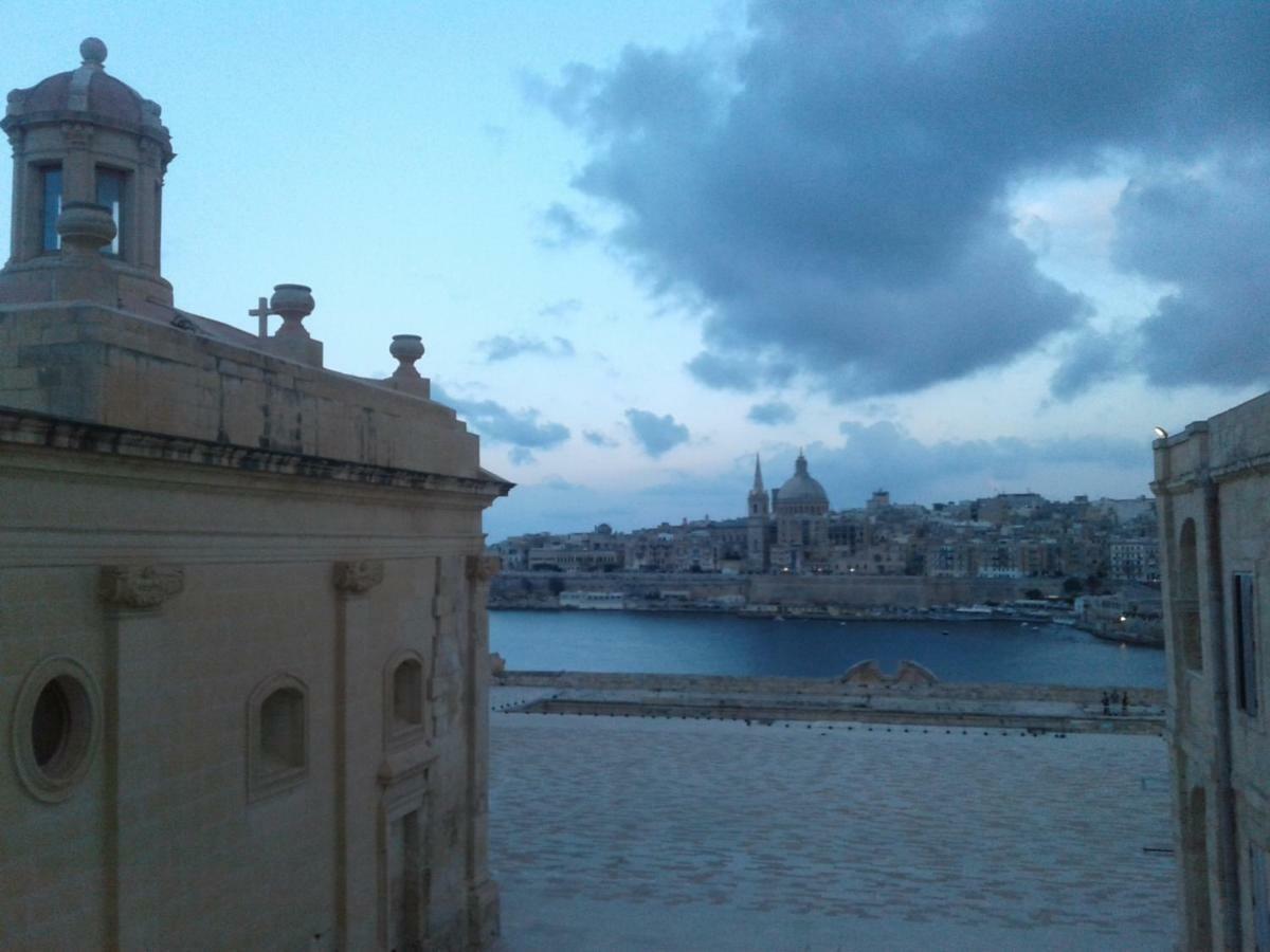 Townhouse Cospicua , Villa ภายนอก รูปภาพ